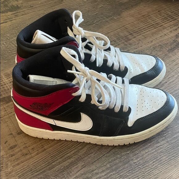 Air Jordan 1 Mid Black Noble Red Men’s 10 - Picture 1 of 14